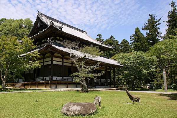 お寺が 境内でポケモンgoは禁止 警察に通報 は問題なし 弁護士に聞いた ニュースパス