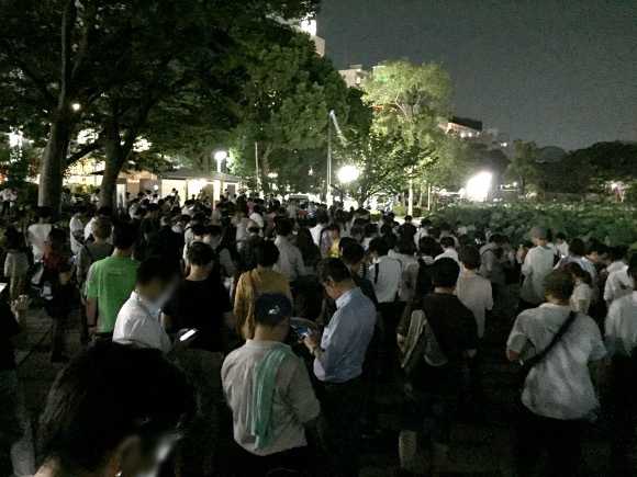 動画あり ポケモンgo ミニリュウダッシュ で大人の群れ大移動 上野公園不忍池が完全にカオス ニュースパス