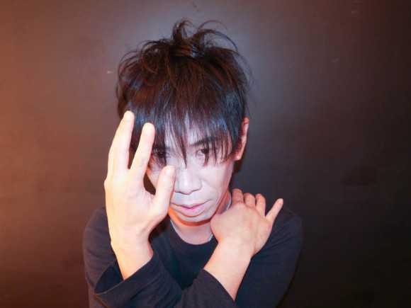 衝撃 Googleで 氷室京介 イケメン と検索すると 白塗りのオッサンが1番に出現すると判明 どうしてこうなった ニュースパス 衝撃 Googleで 氷室京介 イケメン と検索すると 白塗りのオッサンが1番に出現すると判明 どうしてこうなった ニュースパス