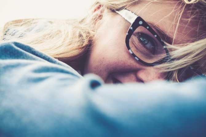 興味津々 他人のキス事情 キスする時にメガネを外す 女子 ニュースパス 興味津々 他人のキス事情 キスする時にメガネを外す 女子 ニュースパス
