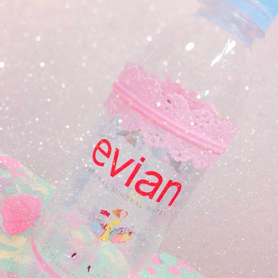 画期的にかわいい Evianペンケース は0円で手に入る素敵アイテム ニュースパス