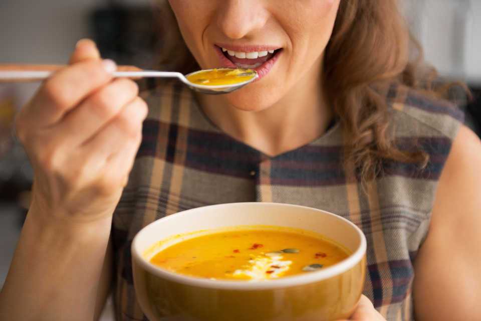 猫舌の原因は舌使い 熱いお鍋をおいしく食べる簡単な方法とは ニュースパス 猫舌の原因は舌使い 熱いお鍋をおいしく食べる簡単な方法とは ニュースパス