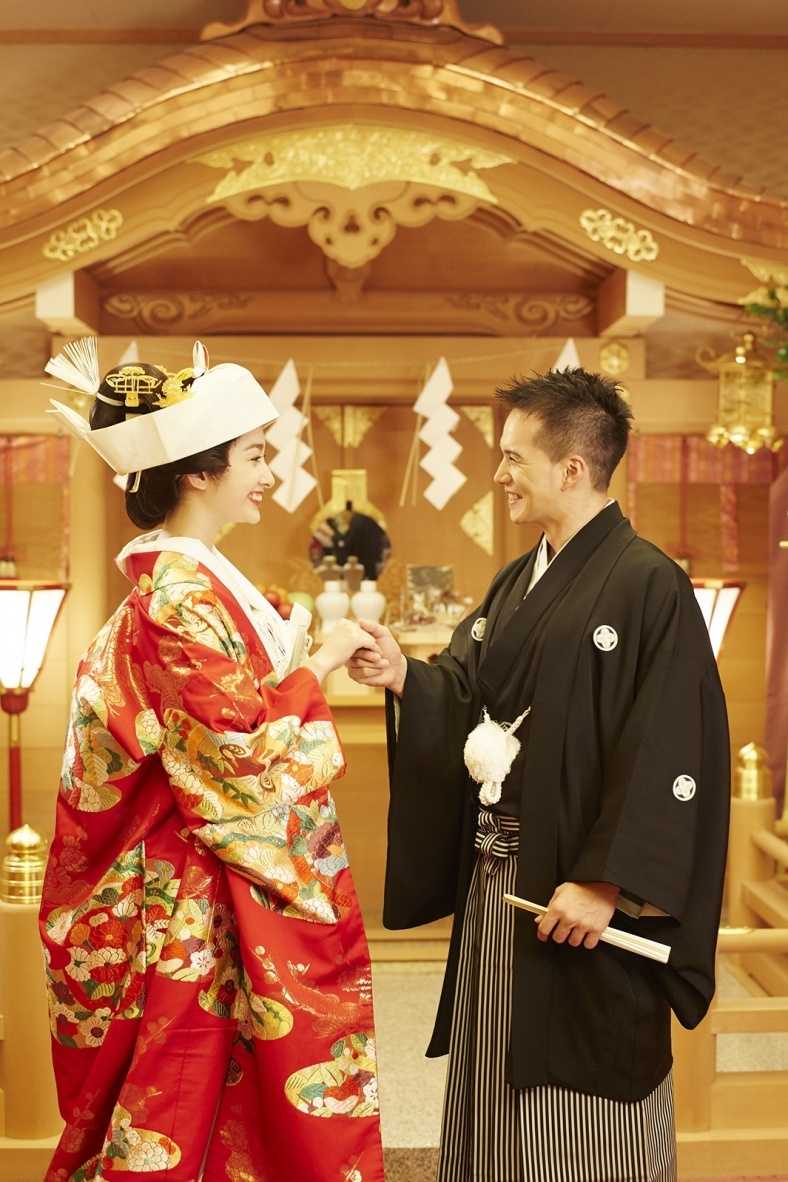 早見あかり 花嫁姿を披露 市原隼人と和装結婚 ニュースパス