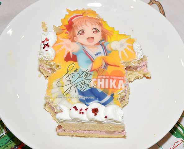 キャラデコプリントケーキで ラブライブ サンシャイン のチカっちこと高海千歌ちゃんのお誕生日をお祝いしてみた ニュースパス